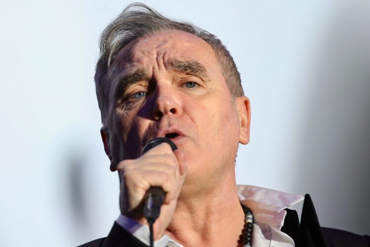 Sleep-deprived Morrissey calls off concert in Spain